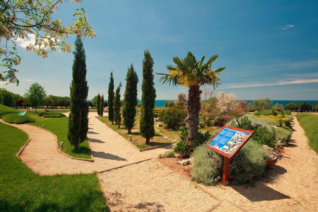 Mobile Homes Premium Vista Mare Park Umag By Camp4You Bagian luar foto