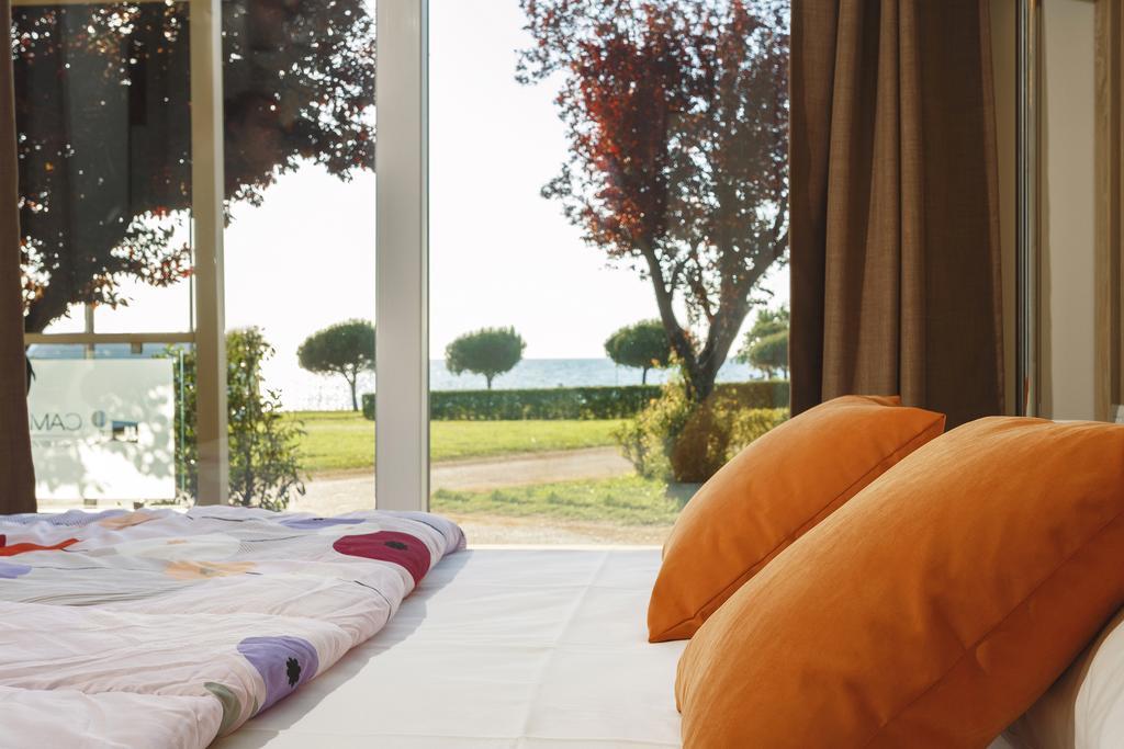 Mobile Homes Premium Vista Mare Park Umag By Camp4You Bagian luar foto