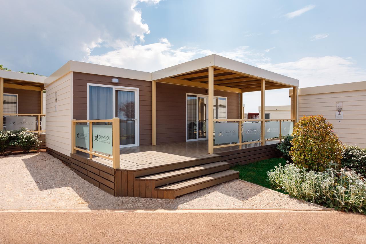 Mobile Homes Premium Vista Mare Park Umag By Camp4You Bagian luar foto